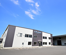 九州工場の画像が表示されています。